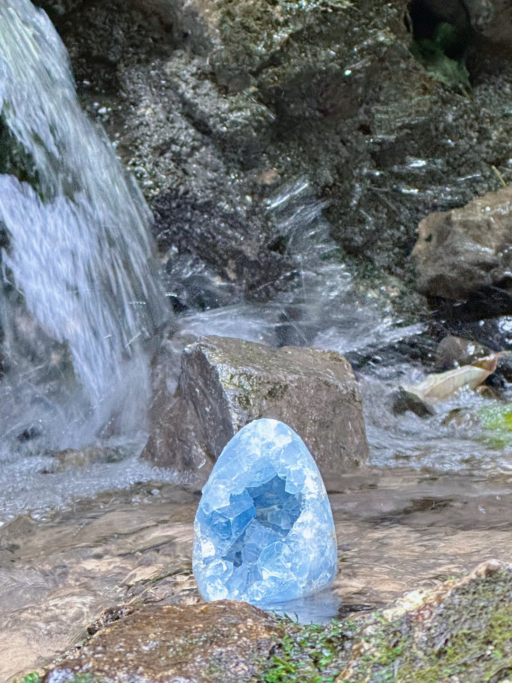 EnergyShine Natural Celestine Geode | A Piece of the Sky · Serene Communication & Space Purification