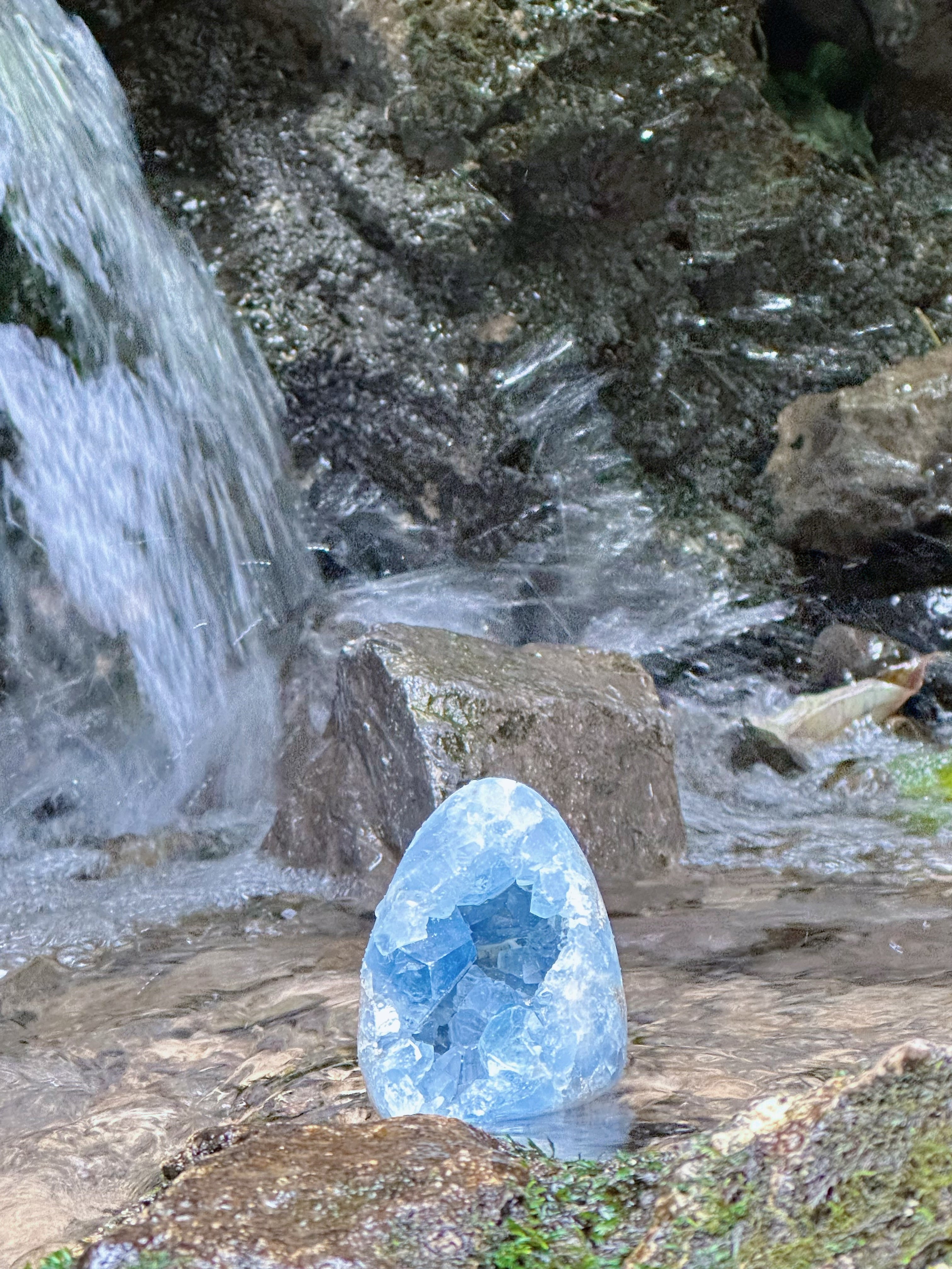 EnergyShine Natural Celestine Geode | A Piece of the Sky · Serene Communication & Space Purification