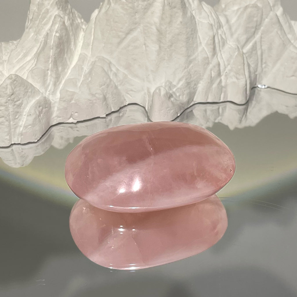 EnergyShine Natural Rose Quartz Palm Stone| Promotes Self-love - EnergyShine