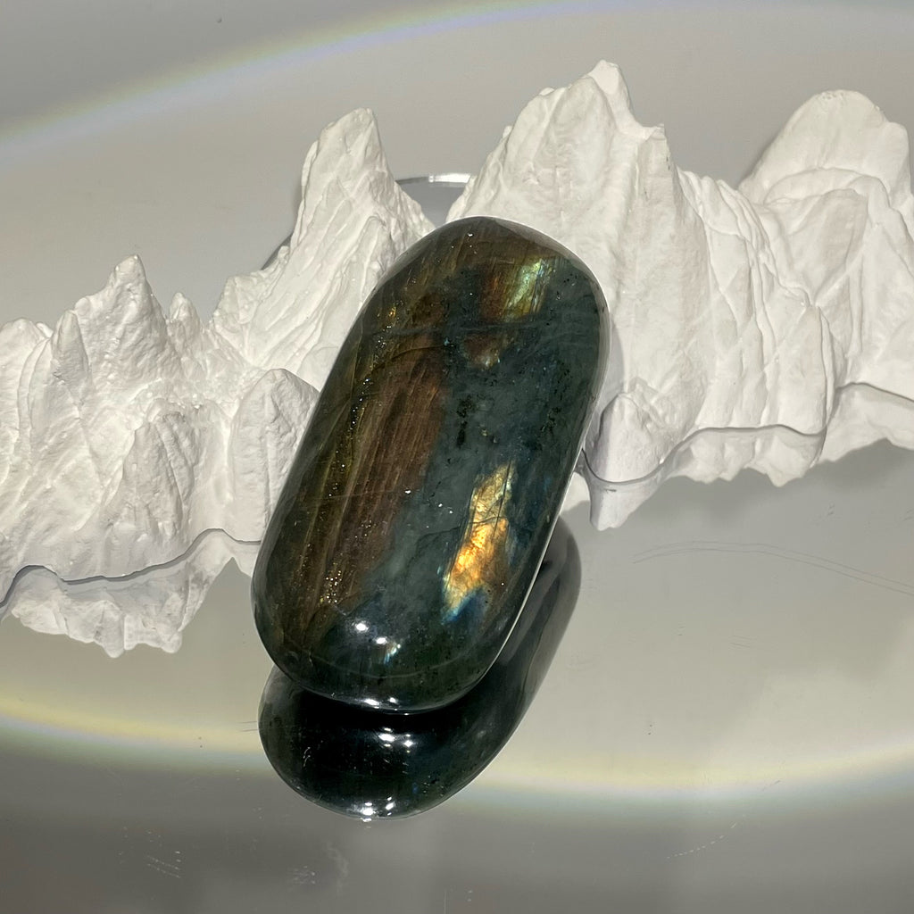 Energyshine Natural Labradorite Palm Stone | Raw Polished Energy Stone for Hot Therapy & Essential Oil Massage 🌌 - EnergyShine